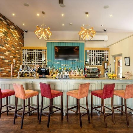 The Inn Hotel Bar And Restaurant Saint Helier Jersey Esterno foto