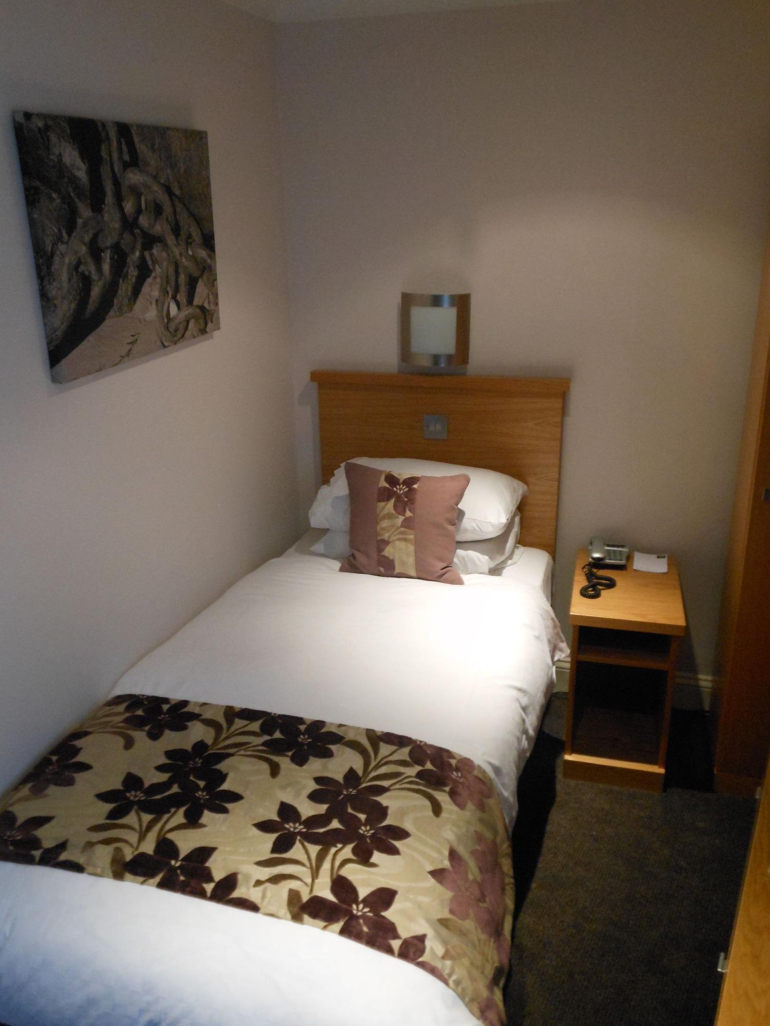 The Inn Hotel Bar And Restaurant Saint Helier Jersey Esterno foto