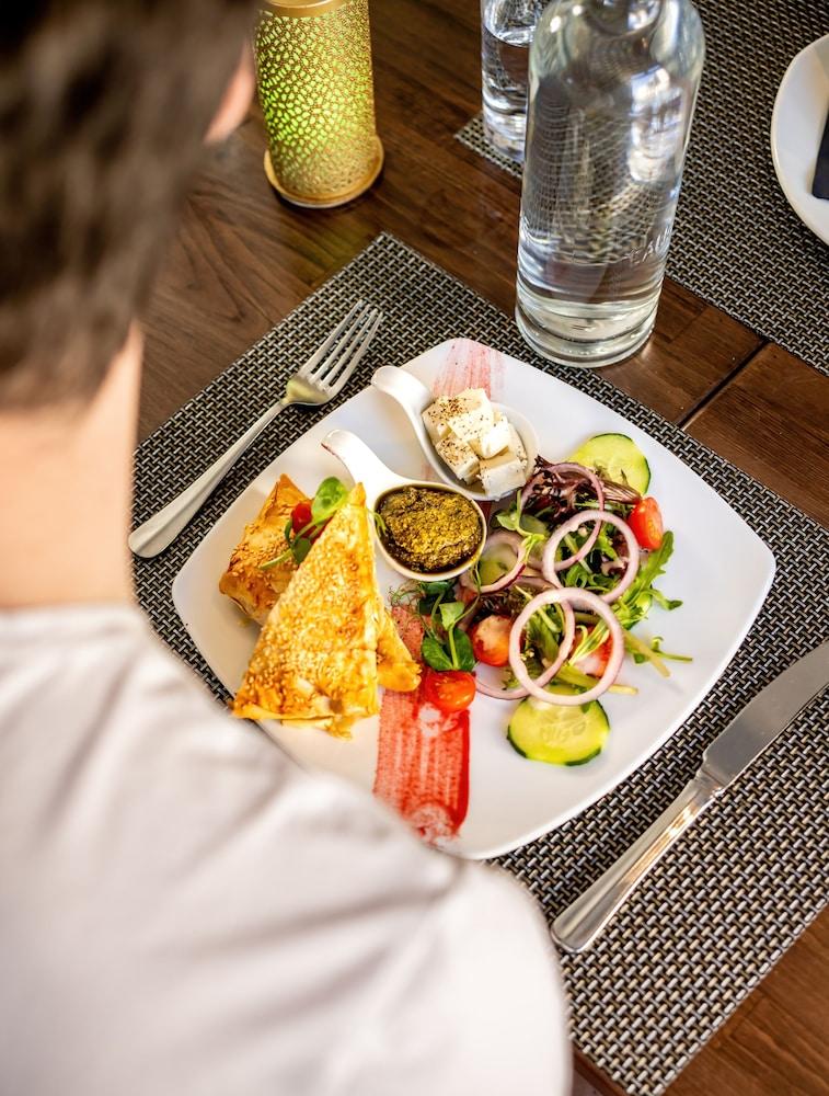 The Inn Hotel Bar And Restaurant Saint Helier Jersey Esterno foto
