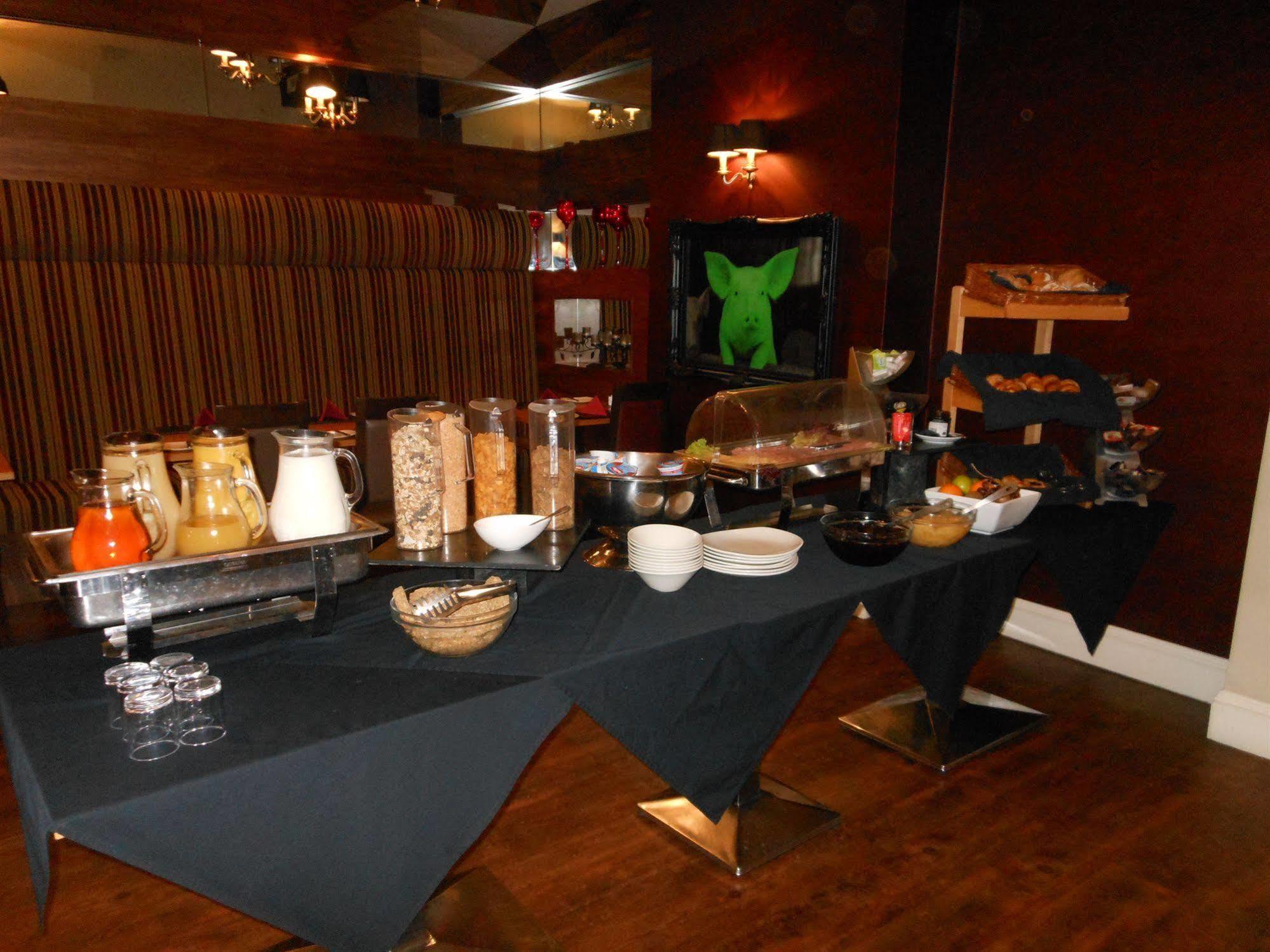 The Inn Hotel Bar And Restaurant Saint Helier Jersey Esterno foto